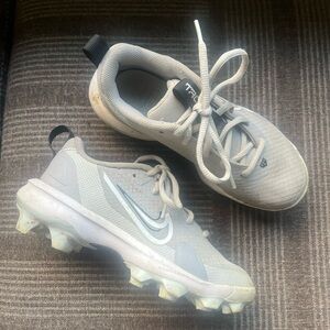 Nike trout Kids Gray baseball cleats